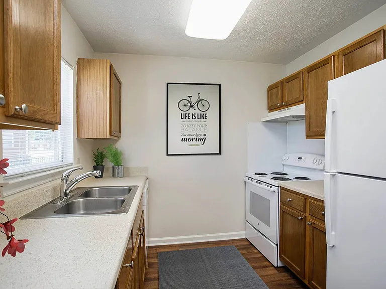 Chariot Pointe Apartments — Photo 26