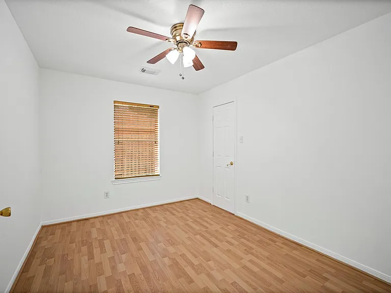 26115 Cypresswood Dr — Photo 17