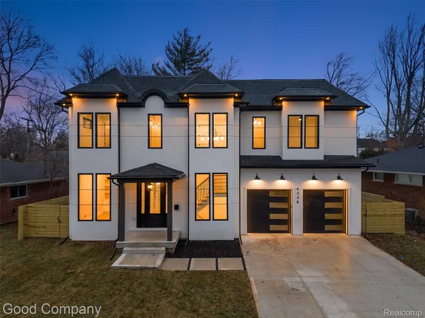 4338 S Verona Cir, Royal Oak, MI 48073
