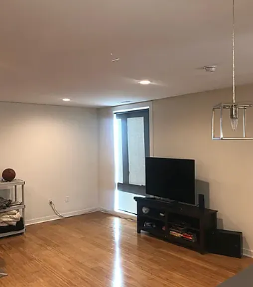 1834 Vineyard St — Photo 4