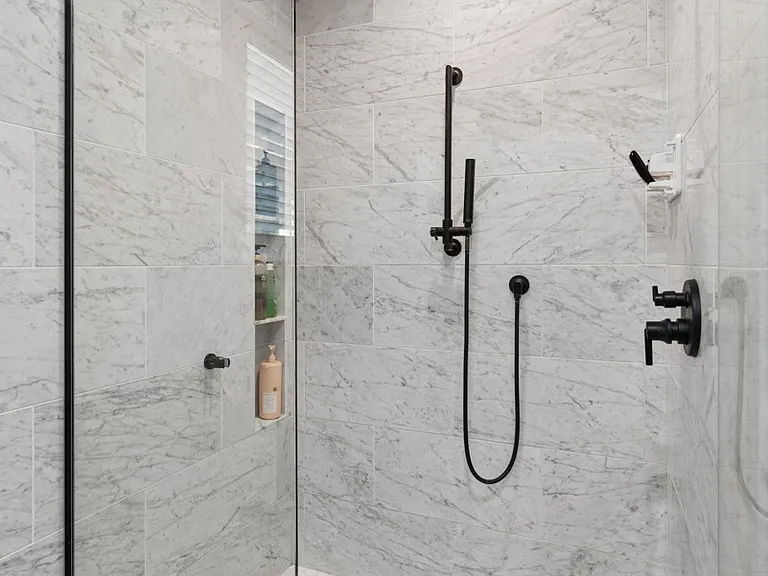 4036 Creekside Dr — Photo 22