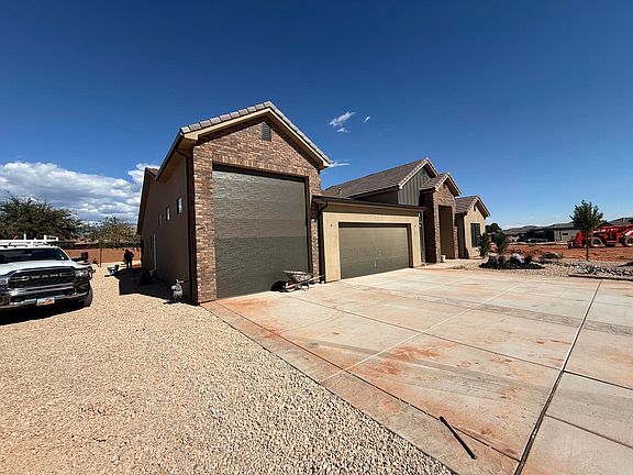 3rd image of 559 S Serenity Cir