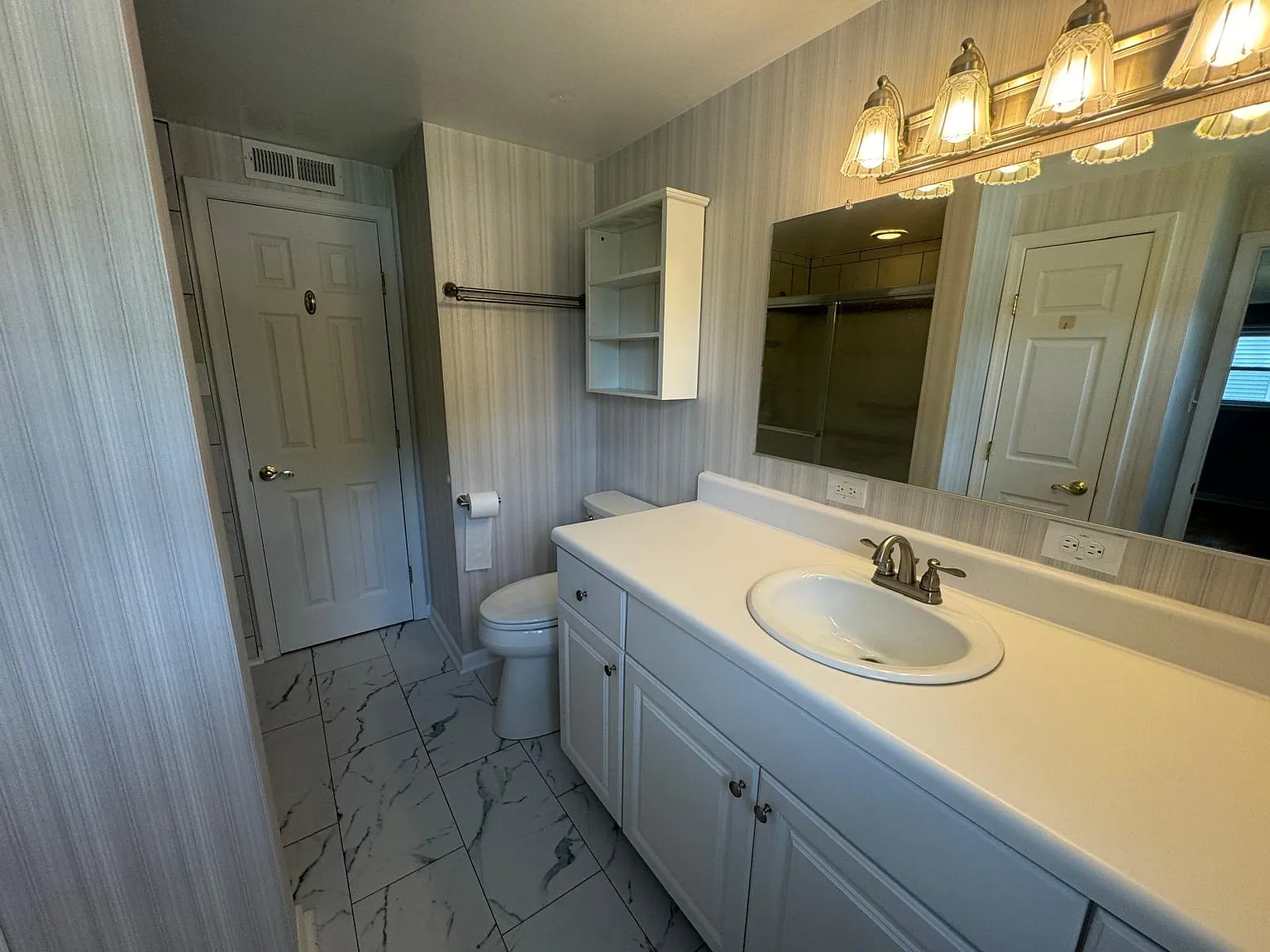 1 bed, $800 — Photo 4