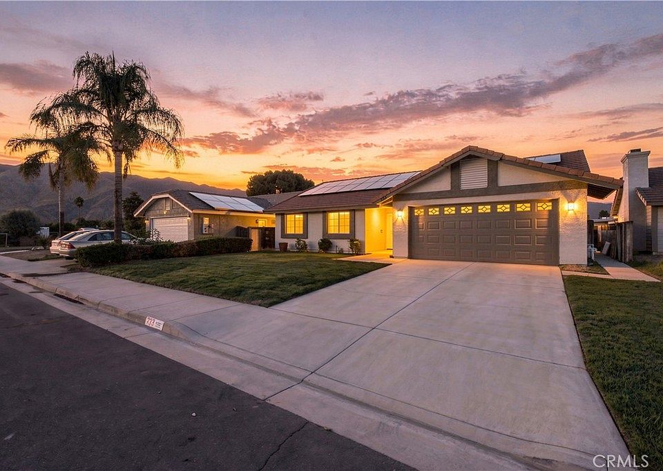 1st image of 233 Castle Ct