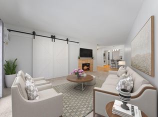 2690 Oxford St N APT 209, Roseville, MN 55113