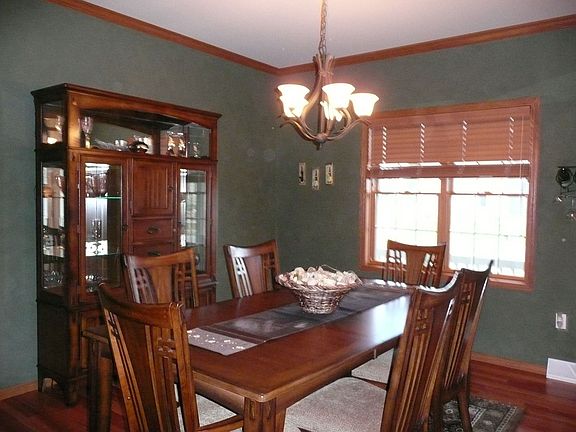 5637 Silver Oak Drive- Dining Room
