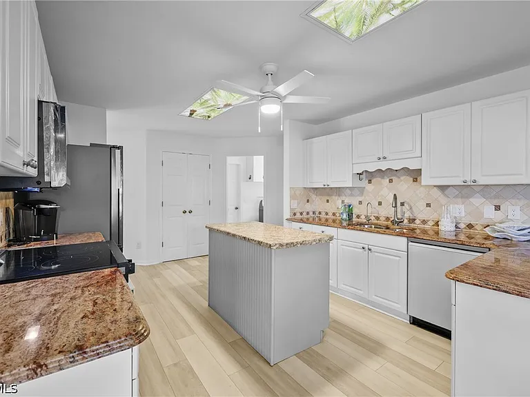 2423 Everest Pkwy — Photo 12