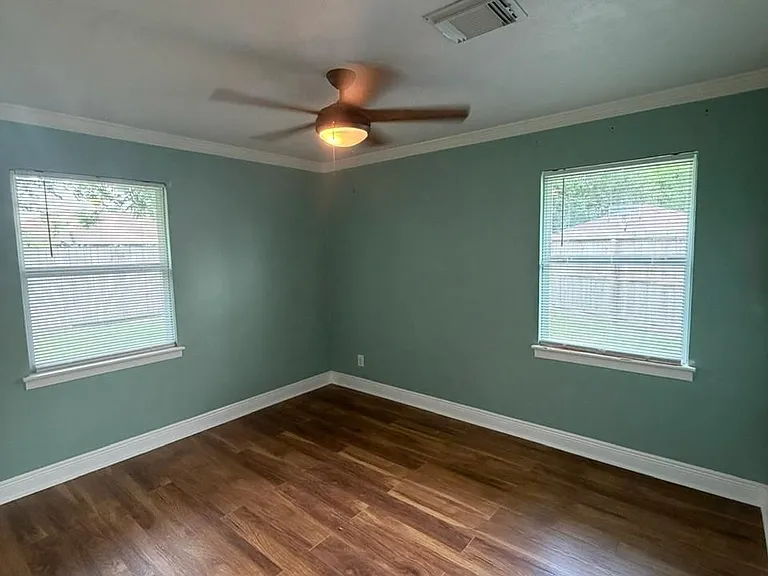 1432 Butler Dr — Photo 3