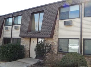 255 Strawberry Hill Ave UNIT F11, Stamford, CT 06905