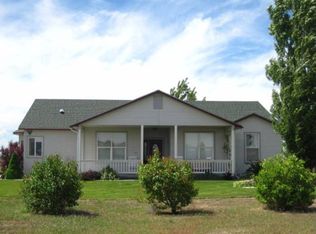 2201 SW Badger Pass Dr, Mountain Home, ID 83647