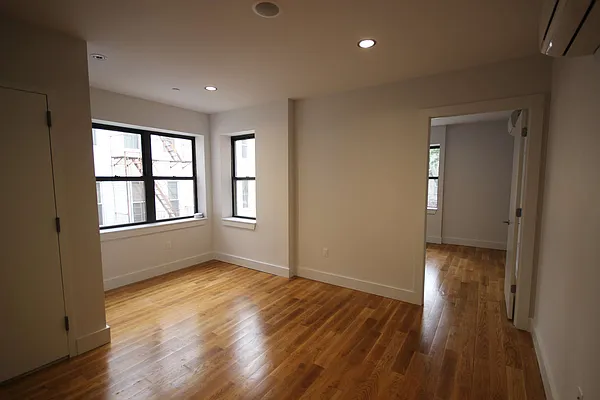 Rented by Nooklyn NYC LLC | media 2