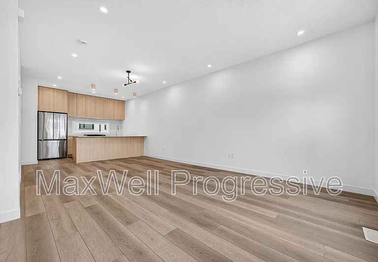 13516 115th Ave NW #18 — Photo 8