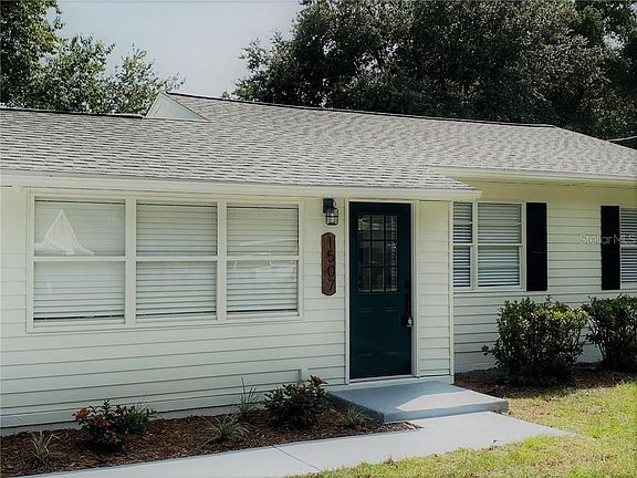 2nd image of 1507 E Shadowlawn Ave
