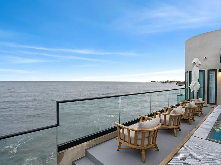 22640 Pacific Coast Hwy — Photo 91