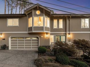 586 Avenue Portola, El Granada, CA 94018