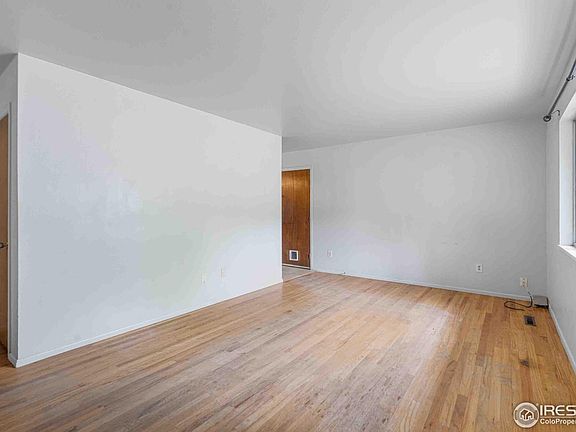 5th image of 213 Annabel Ln