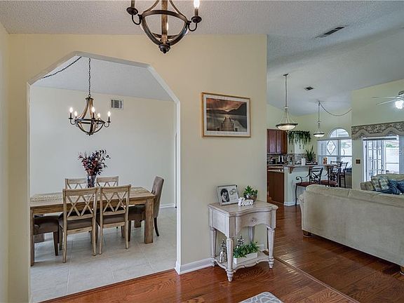 4th image of 13051 Broakfield Cir