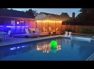 1651 Woodview Ln, Anderson, IN