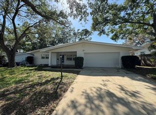 908 Pineview Ave, Clearwater, FL 33756