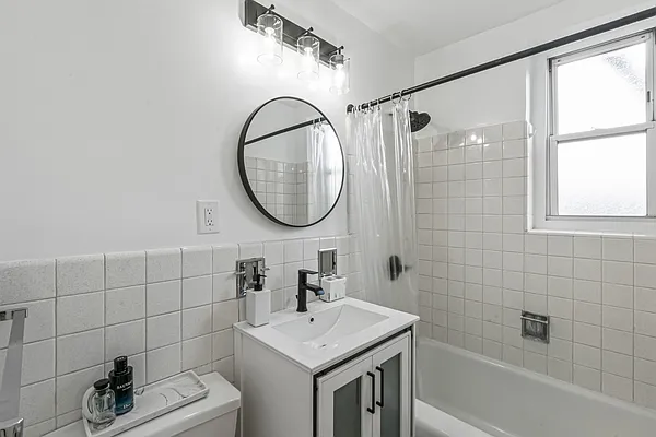 Sold by Lovett Realty, Inc. | media 10