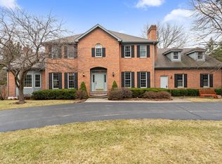 3810 Church Hill Ln, Crystal Lake, IL 60014