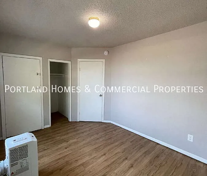 2456 NW Vaughn St #4 — Photo 5