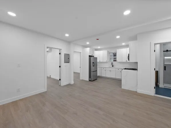 336a Danforth Avenue image 20 of 27