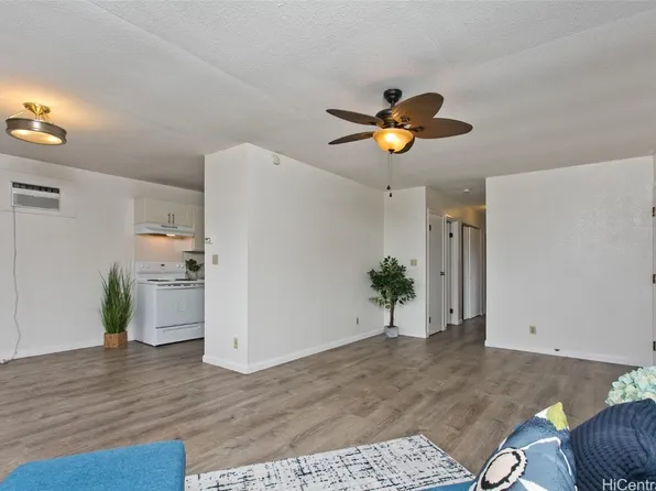 87-490 Farrington Hwy, Waianae, HI 96792