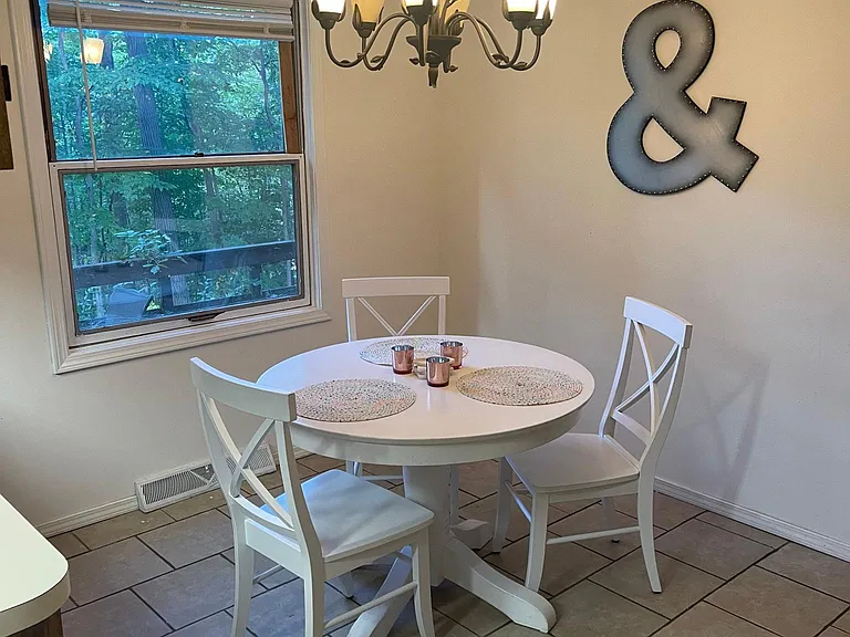 4499 Meadow Creek Ct — Photo 7
