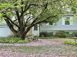 1648 Pebble Brook Ln, Harrisburg, PA 17110