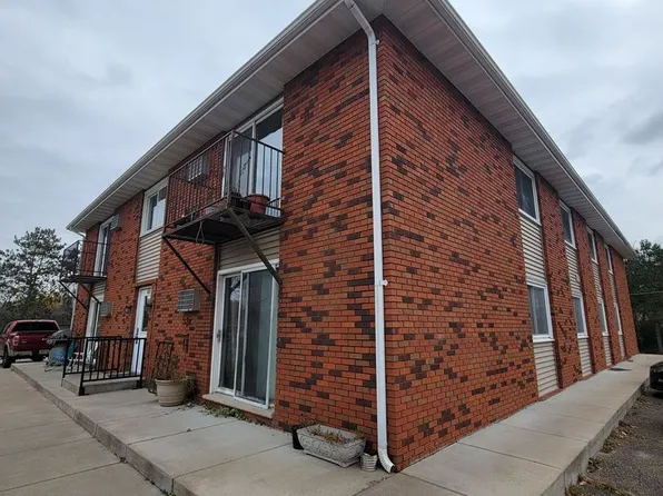 The Eights- Menomonie, 408 24th St NE #4, Menomonie, WI 54751