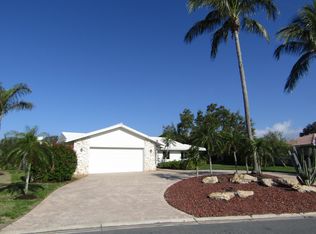 468 Bellini Cir, Nokomis, FL 34275