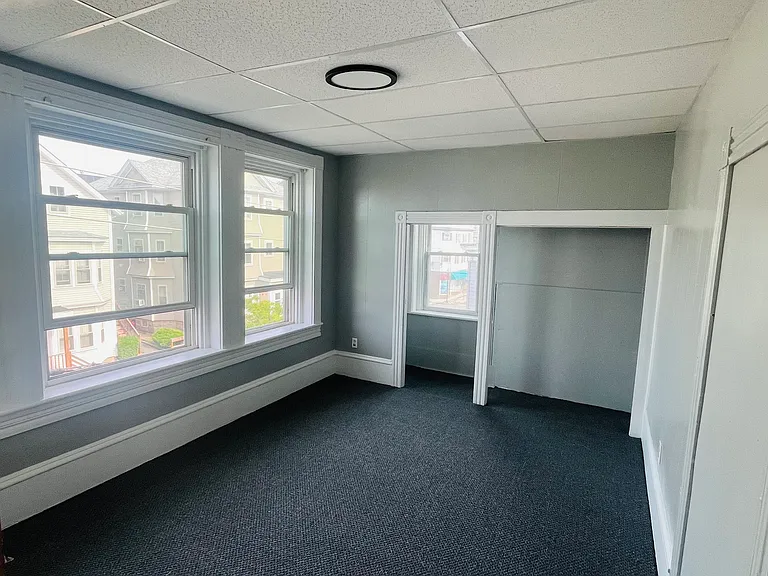 202 E Main St #3 — Photo 5