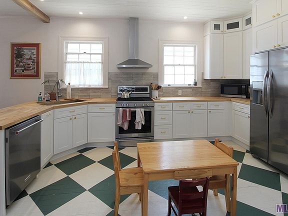 3rd image of 255 Westmoreland Dr