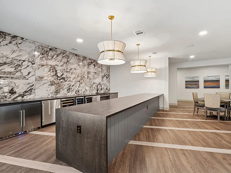 Promenade Apartments — Photo 12