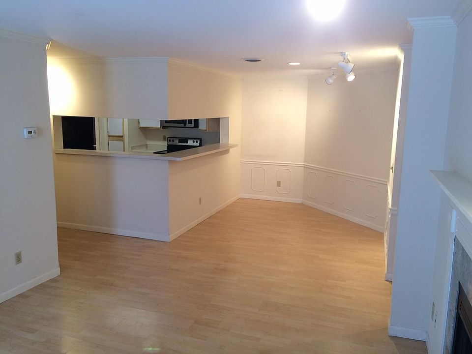1st image of 901 Harbor House Dr Unit 3