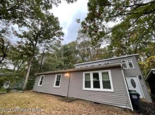 110 Center Ave, Mount Pocono, PA 18344