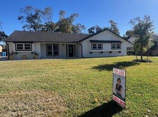 28814 Holly Hill Dr, Shenandoah, TX 77381