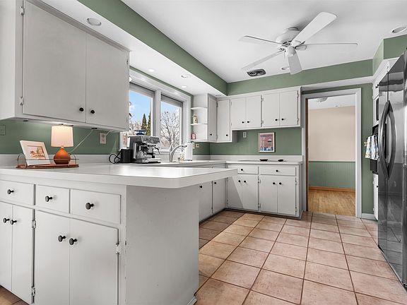 5th image of 3904 Brendenwood Rd