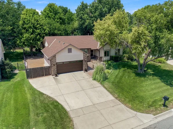 121 S Parkridge St, Wichita, KS 67209
