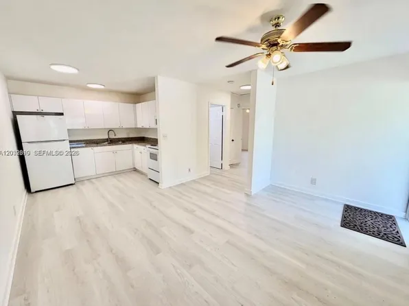 4801 SW 18th St APT 2, West Park, FL 33023