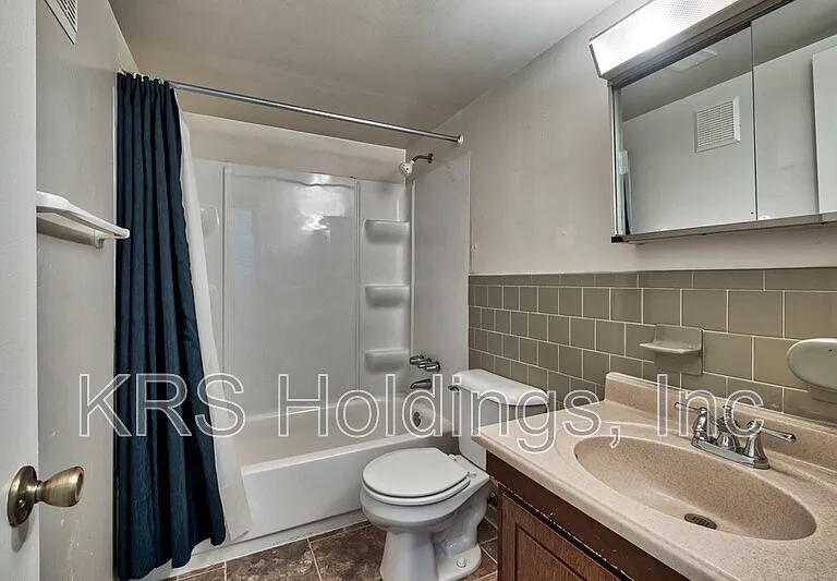 7746 Colonial Point Ln #28-B — Photo 4