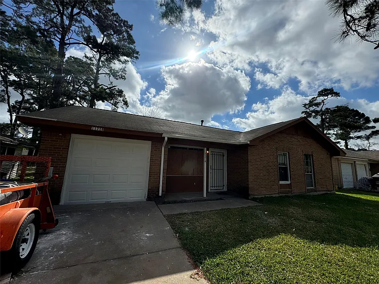 11218 Blades St — Photo 5