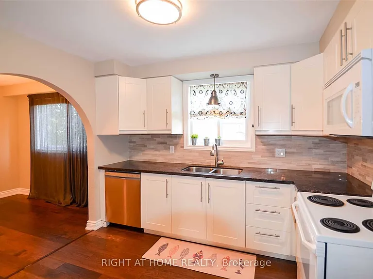 11 Kinnison Ct — Photo 5