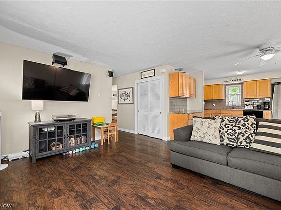 4th image of 4112 Brockley Ave