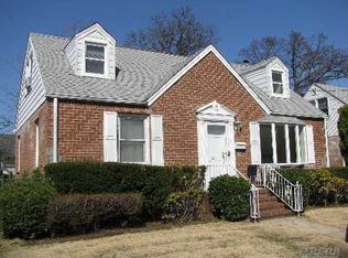 42 Sprague Dr, Valley Stream, NY 11580