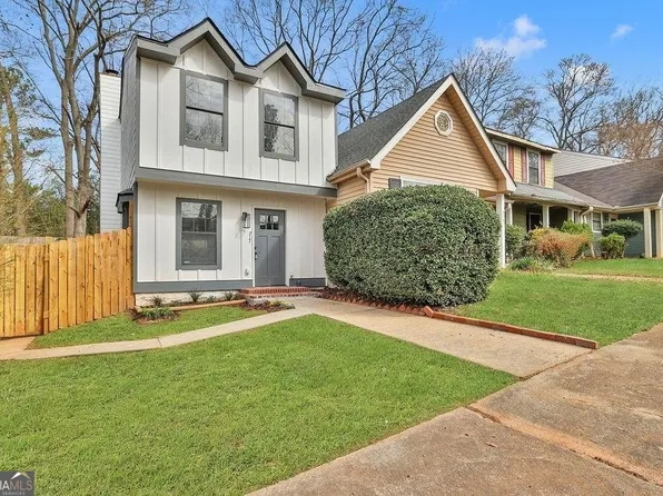 717 Oak Dr, Hapeville, GA 30354