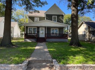 1021 S Central Ave, Chanute, KS 66720