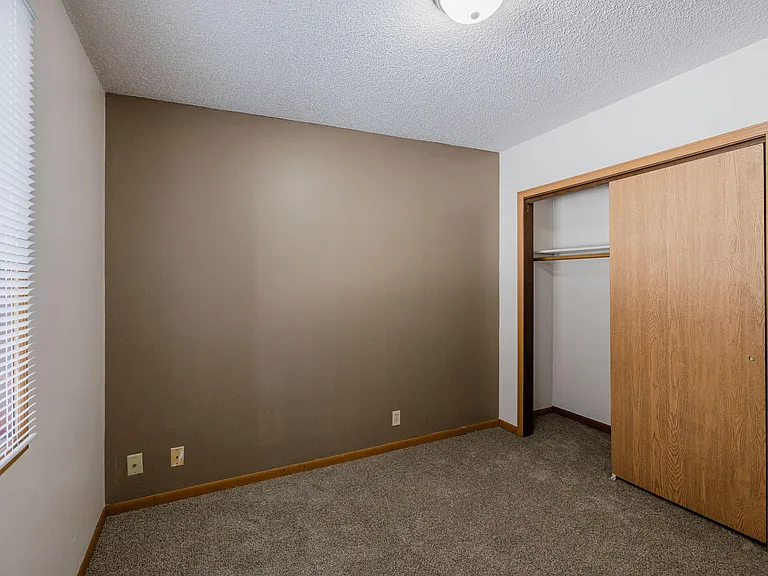 2427 J St #2 — Photo 8