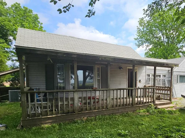 694 Boothspoint Rd, Lenox, TN 38047